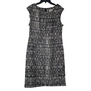 Emma & Michele Sleeveless Dress Size 8